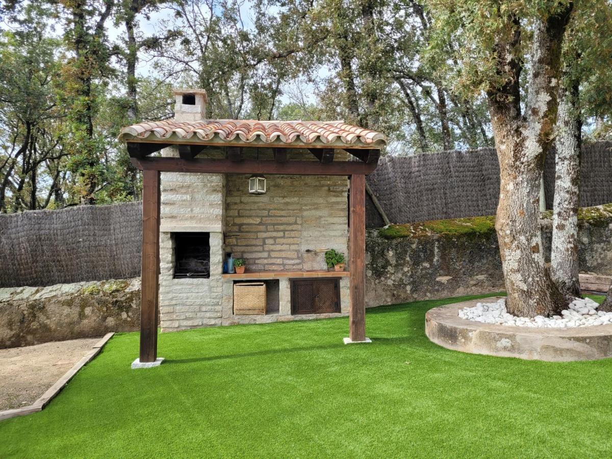 El Robledal - Miraflores De La Sierra Esterno foto